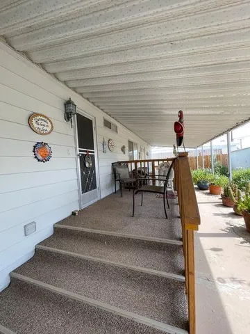 a view of entryway and hall