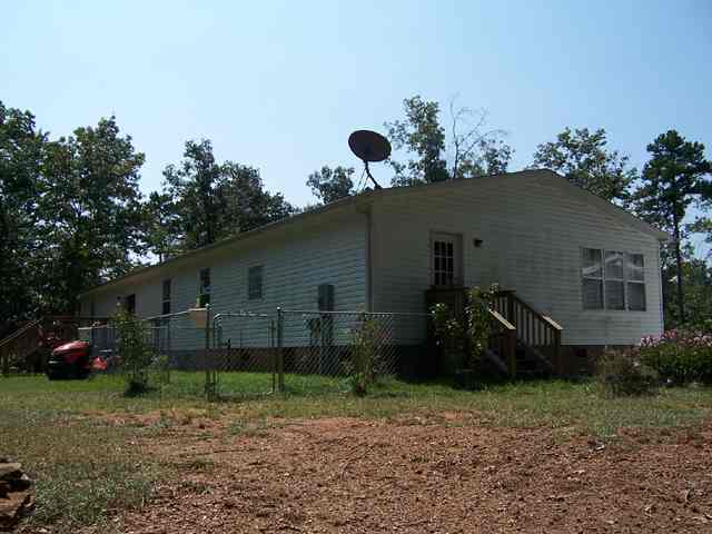 157 Little Choestoea Road Westminster, SC 29693 - Photo 4 of 24 Gallery Image 4