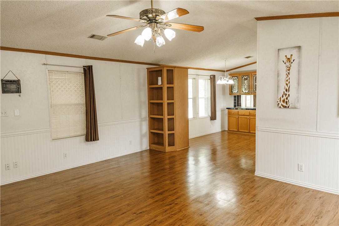 207 Dunbar Street Refugio, TX 78377 - Photo 7 of 39 Gallery Image 7