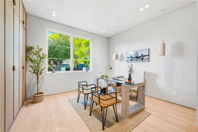 $4,295,000 | 16782 Otsego Street, Encino, CA 91436