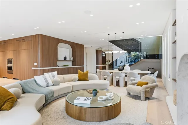 $4,295,000 | 16782 Otsego Street, Encino, CA 91436