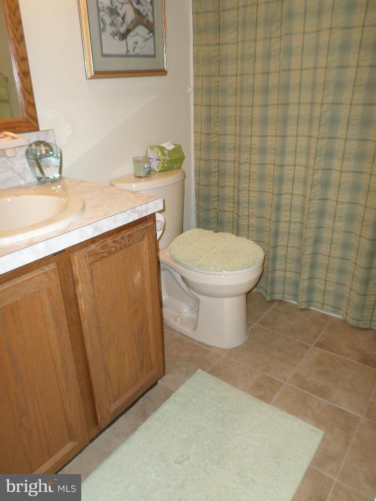 845 Arnold Road Westminster, MD 21157 - Photo 12 of 25 Bath