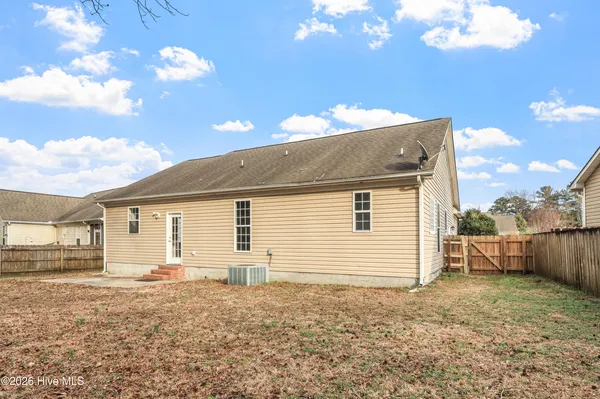 $315,000 | 113 Sweet Briar Court, New Bern, NC 28562