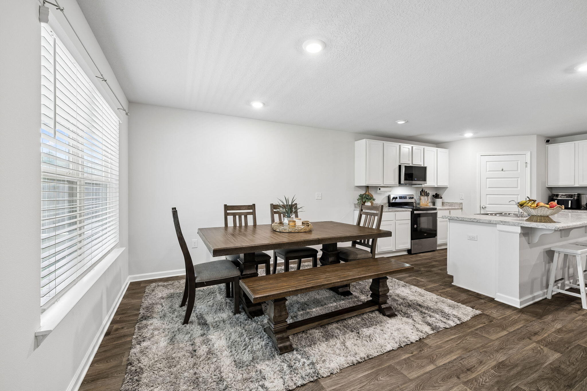 324 This Way Freeport, FL 32439 - Photo 11 of 70 Dinning Room