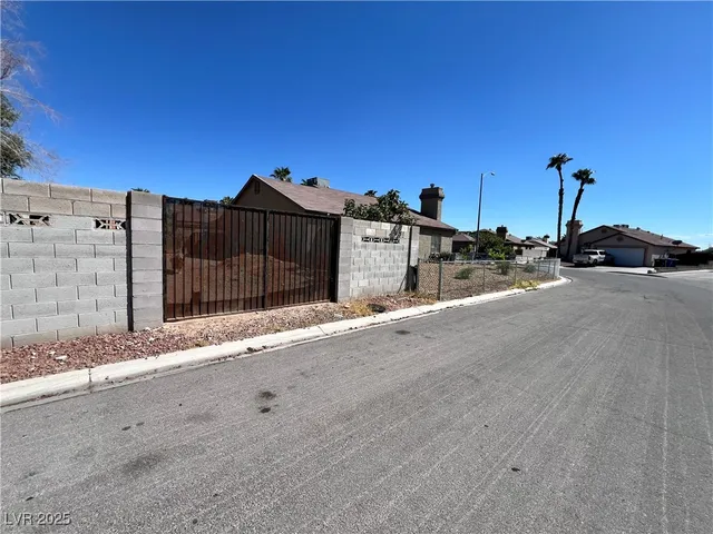 $370,000 | 3726 East Glow Drive, Las Vegas, NV 89115