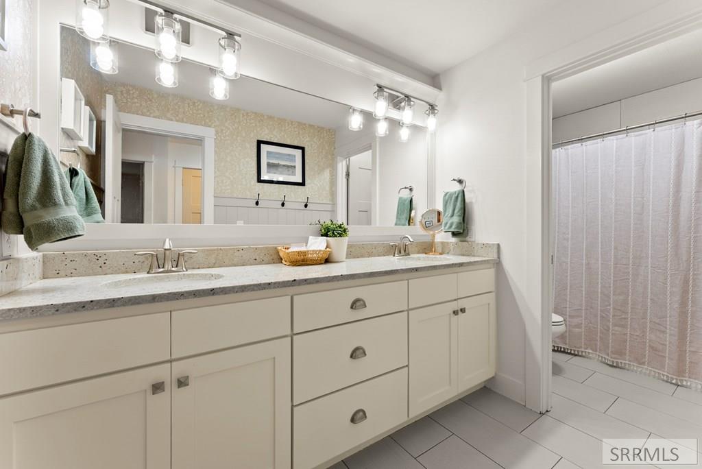 327 4410 East Rigby, ID 83442 - Photo 44 of 68 Upstairs Main Bathroom