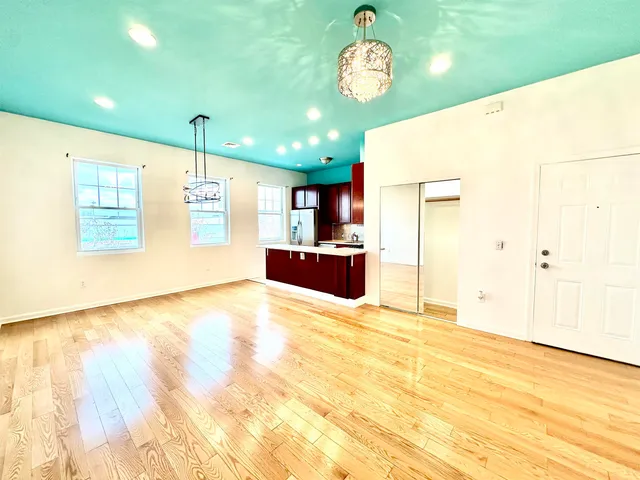 $2,995 | 606 John F. Kennedy Boulevard, Unit 1, Union City, NJ 07087