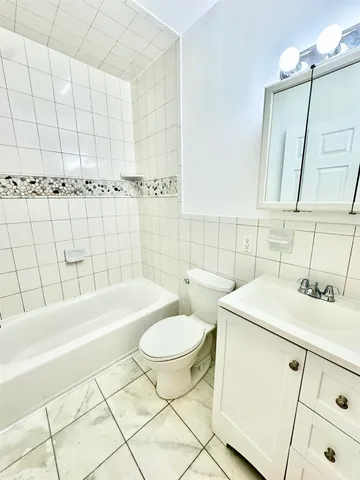 $2,995 | 606 John F. Kennedy Boulevard, Unit 1, Union City, NJ 07087