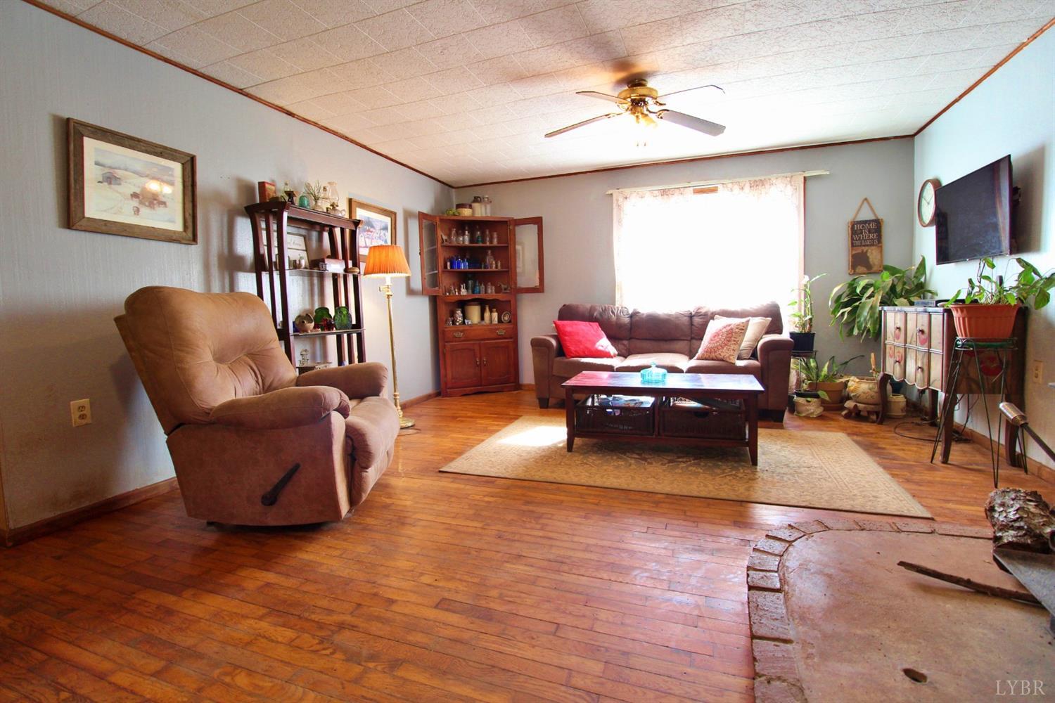3980 Piney Mountain Rd Road Appomattox, VA 24522 - Photo 9 of 42 Gallery Image 9