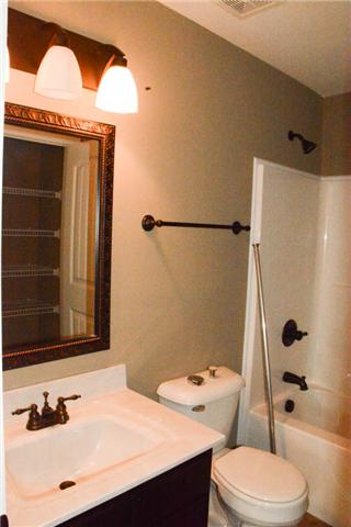 22 Salem Ridge Road Clarksville, TN 37040 - Photo 19 of 20 FULL BATH UPSTAIRS