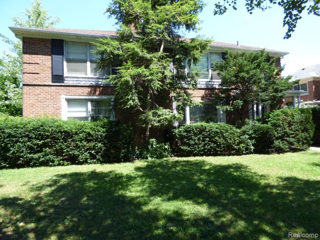 784 Harcourt Road Grosse Pointe, MI 48230 - Photo 3 of 49 P1250700.jpg