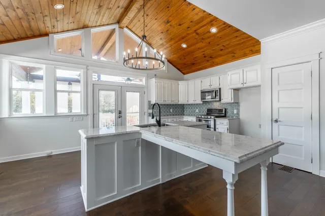 $699,900 | 150 Ken Visage Lane, LaFayette, GA 30728