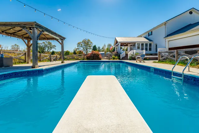 $699,900 | 150 Ken Visage Lane, LaFayette, GA 30728