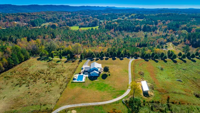 $699,900 | 150 Ken Visage Lane, LaFayette, GA 30728