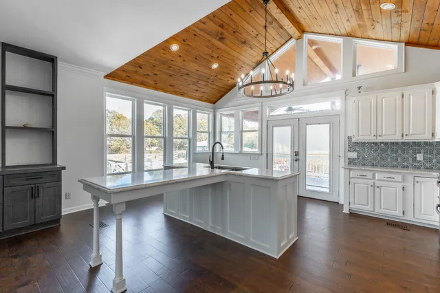 $699,900 | 150 Ken Visage Lane, LaFayette, GA 30728