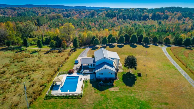 $699,900 | 150 Ken Visage Lane, LaFayette, GA 30728