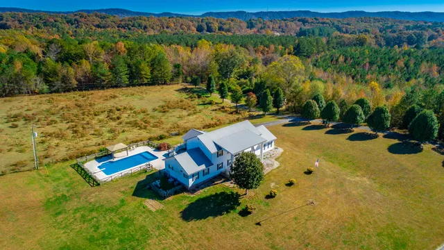 $699,900 | 150 Ken Visage Lane, LaFayette, GA 30728