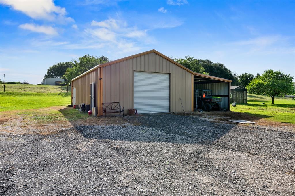 800 Riverview Road Millsap, TX 76066 - Photo 5 of 33