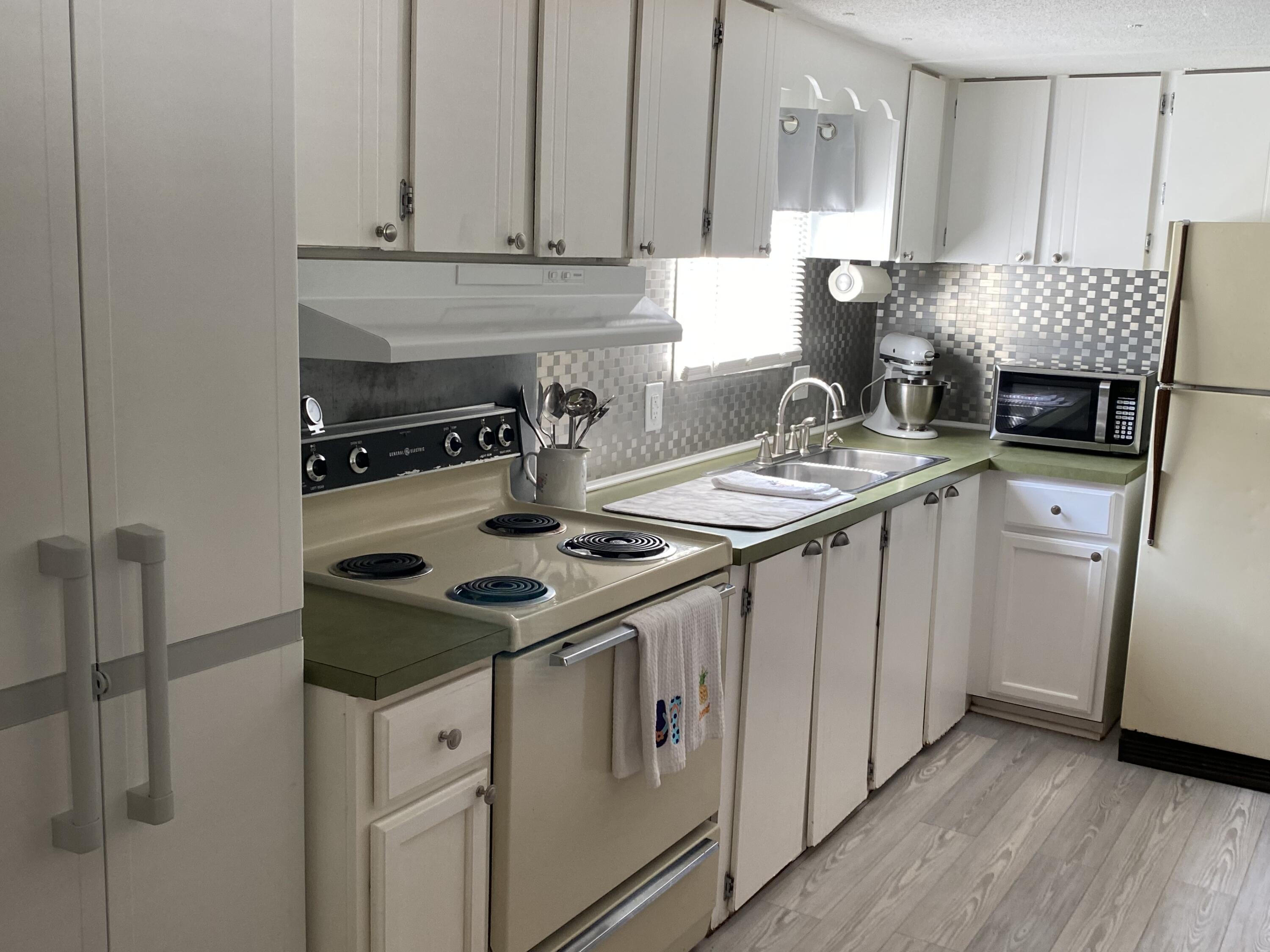 2395 Princess Pond Road Summerton, SC 29148 - Photo 12 of 41 IMG_1847