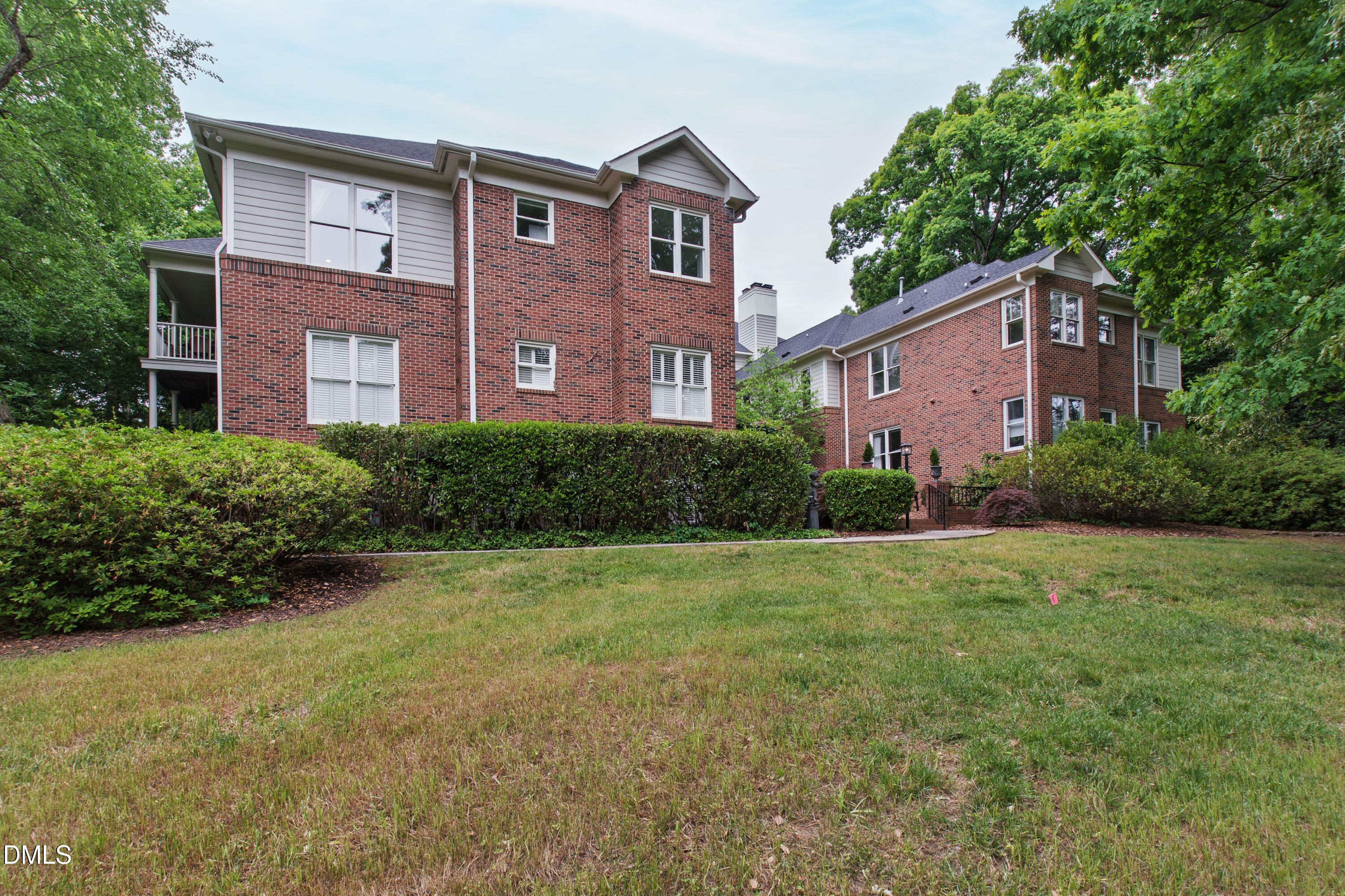 100 Edenburgh Road, Unit 201 Raleigh, NC 27608 - Photo 5 of 62 Edenburgh (4)