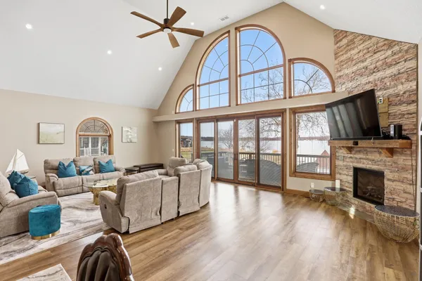 $2,100,000 | 540 Lane 280 Lake James, Angola, IN 46703