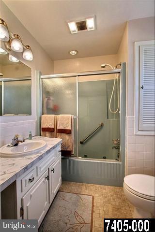 2445 Sutton Road York, PA 17403 - Photo 19 of 36