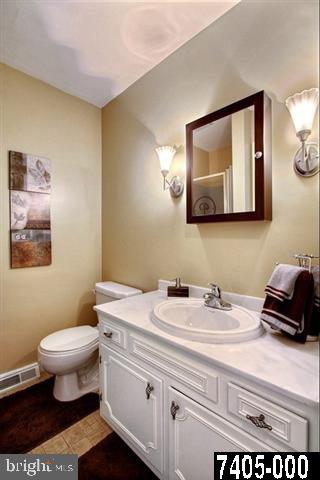 2445 Sutton Road York, PA 17403 - Photo 22 of 36