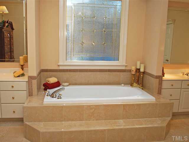 12212 Raven Ridge Road Raleigh, NC 27614 - Photo 10 of 25 Master Bath/Spa