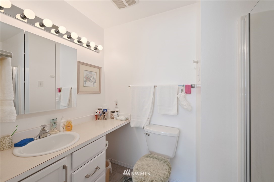 12218 Northeast 169th Street Bothell, WA 98011 - Photo 17 of 40 Gallery Image 17