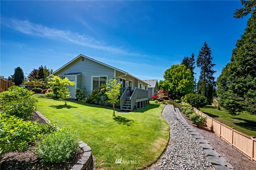 12218 Northeast 169th Street Bothell, WA 98011 - Photo 23 of 40 Gallery Image 23
