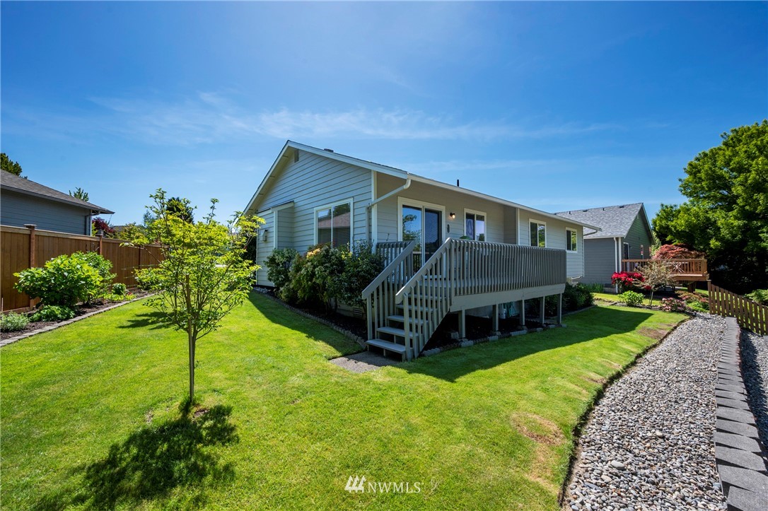 12218 Northeast 169th Street Bothell, WA 98011 - Photo 24 of 40 Gallery Image 24
