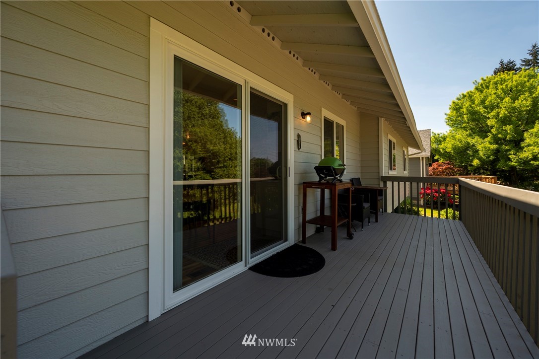 12218 Northeast 169th Street Bothell, WA 98011 - Photo 27 of 40 Gallery Image 27