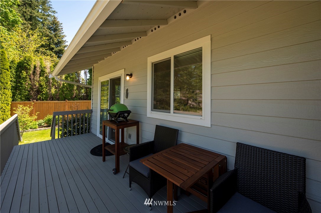 12218 Northeast 169th Street Bothell, WA 98011 - Photo 29 of 40 Gallery Image 29
