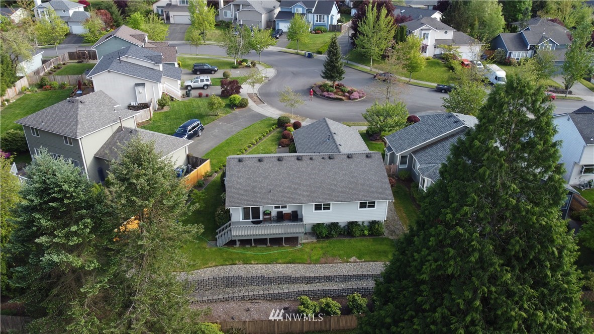 12218 Northeast 169th Street Bothell, WA 98011 - Photo 35 of 40 Gallery Image 35
