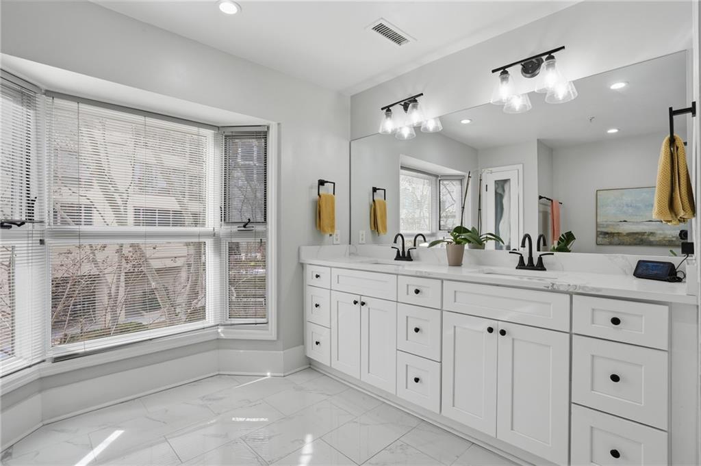 3475 Oak Valley Road Northeast, Unit 120 Atlanta, GA 30326 - Photo 21 of 31