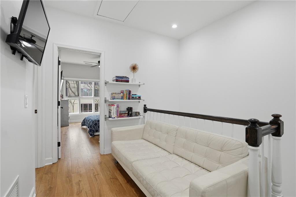 3475 Oak Valley Road Northeast, Unit 120 Atlanta, GA 30326 - Photo 26 of 31