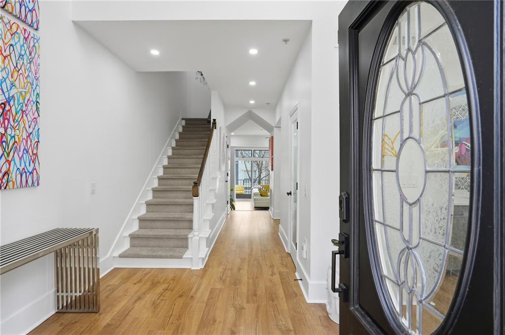 3475 Oak Valley Road Northeast, Unit 120 Atlanta, GA 30326 - Photo 3 of 31