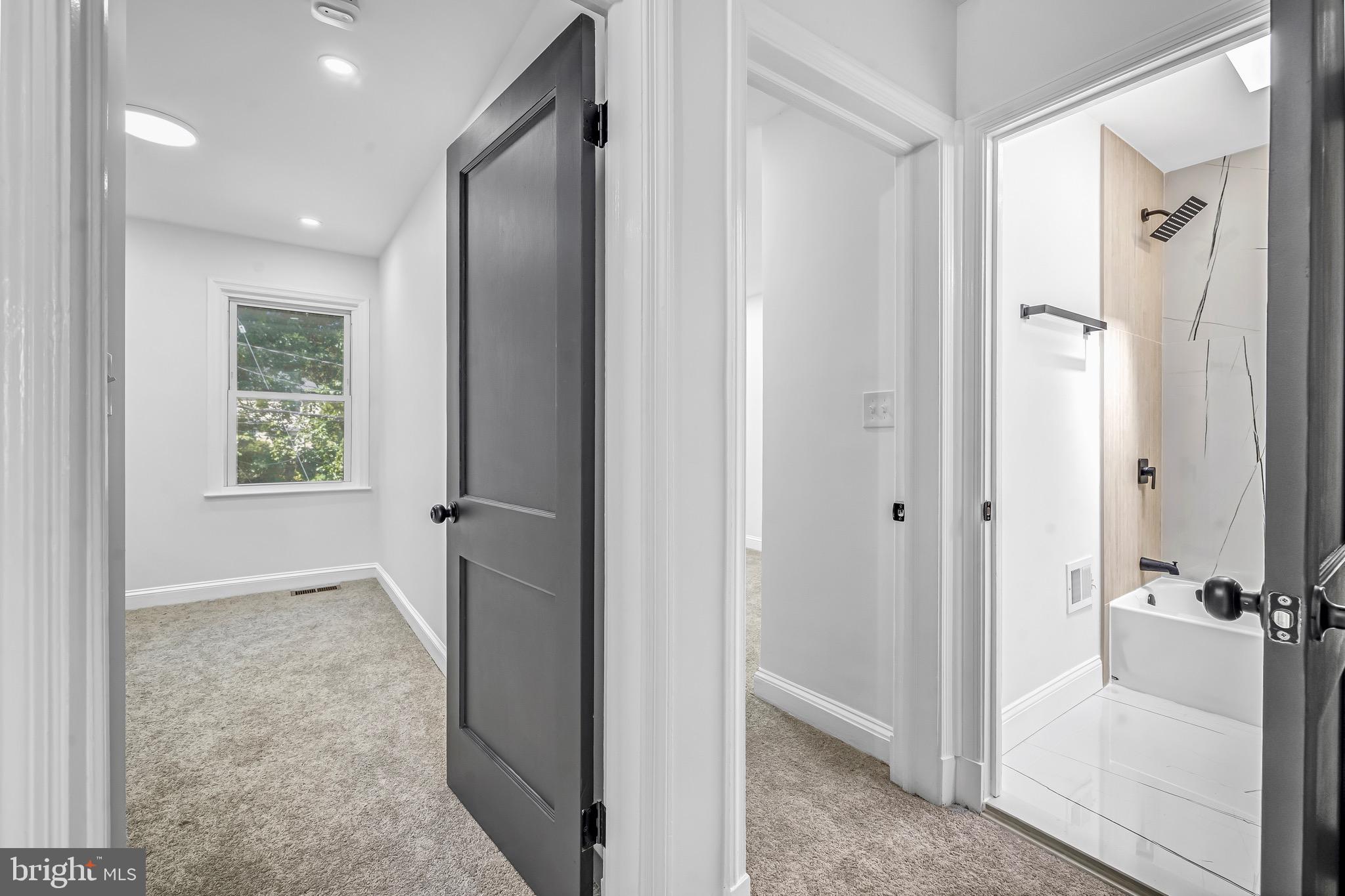 840 Benninghaus Road Baltimore, MD 21212 - Photo 14 of 30 a view of a hallway with closet and wooden floor