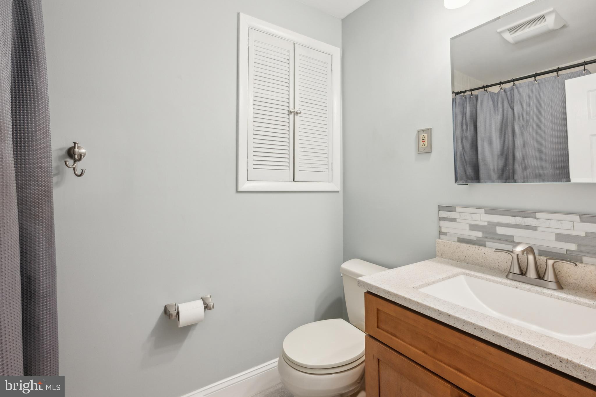 13 Virginia Trail Medford, NJ 08055 - Photo 19 of 25 Hall bath