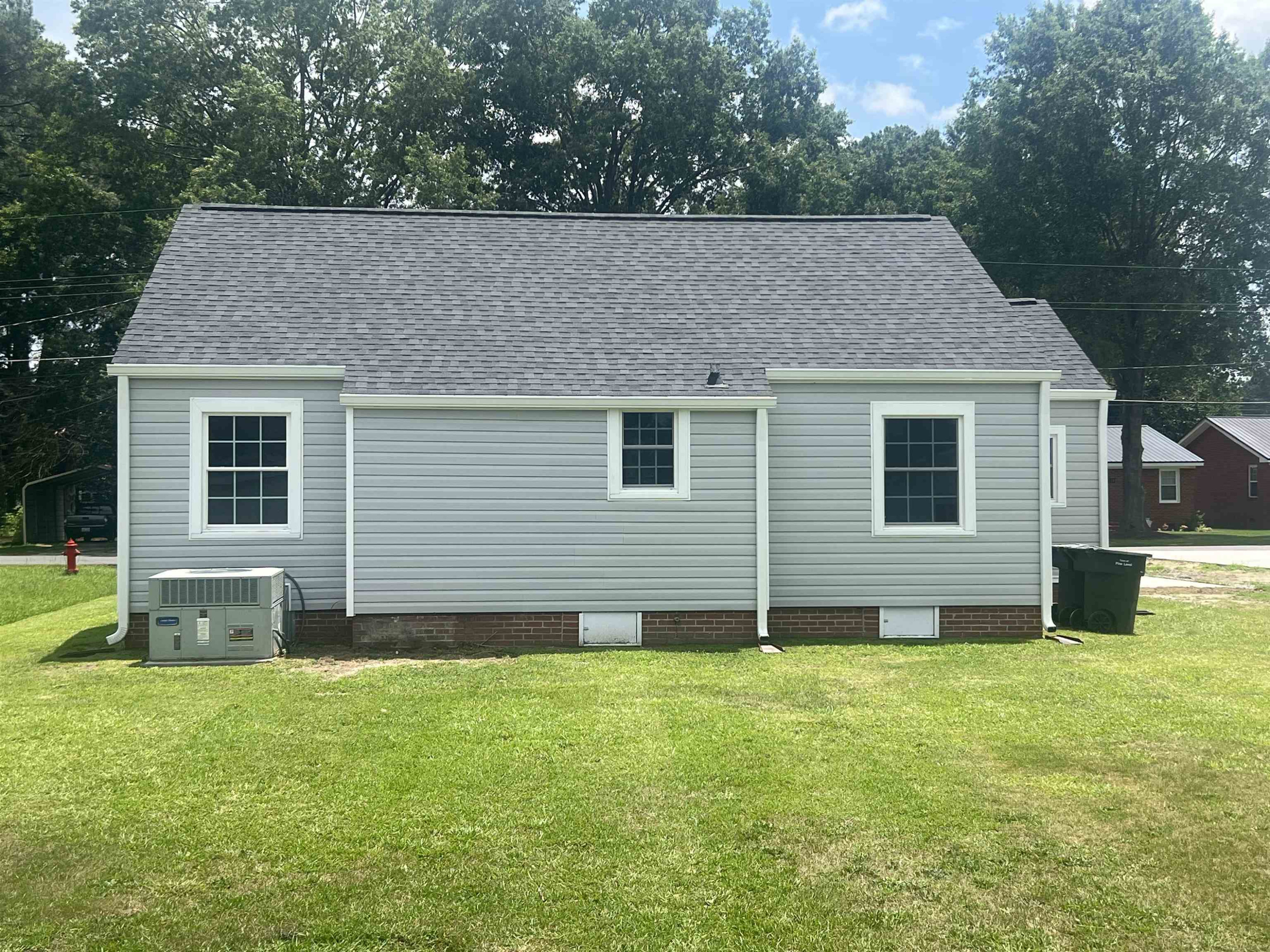 117 South Fitzgerald Street Pine Level, NC 27568 - Photo 4 of 44 Photo 4