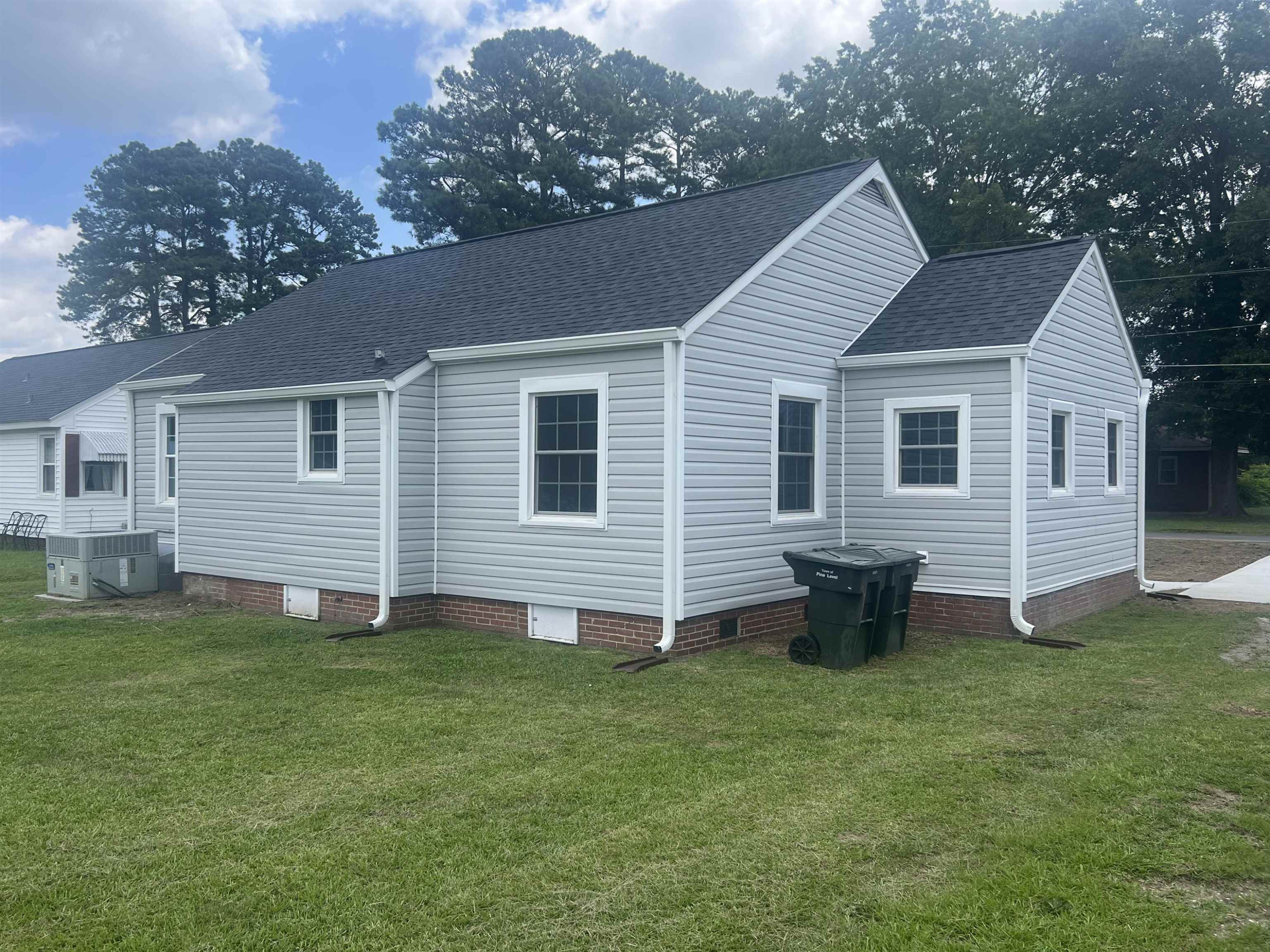 117 South Fitzgerald Street Pine Level, NC 27568 - Photo 5 of 44 Photo 5