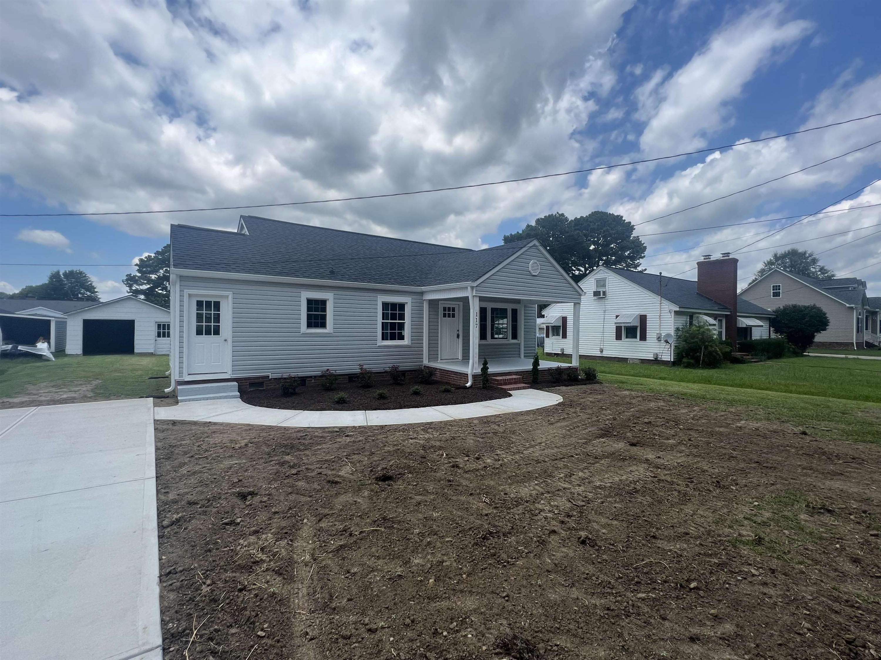 117 South Fitzgerald Street Pine Level, NC 27568 - Photo 7 of 44 Photo 7