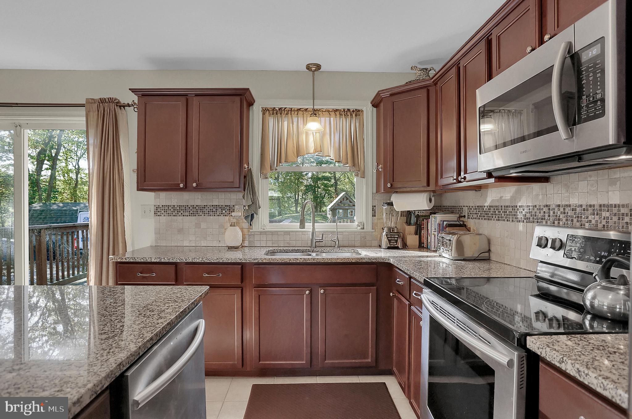 1001 Rosstown Road Lewisberry, PA 17339 - Photo 8 of 31 Gallery Image 8