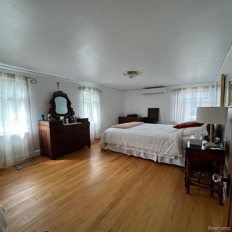 262 Fisher Road Grosse Pointe Farms, MI 48230 - Photo 21 of 47