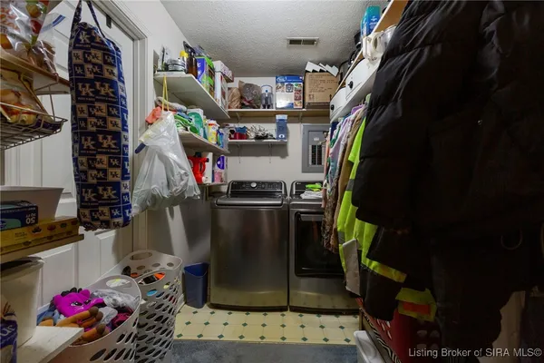 $699,949 | 4912 Old Georgetown Road, Georgetown, IN 47122