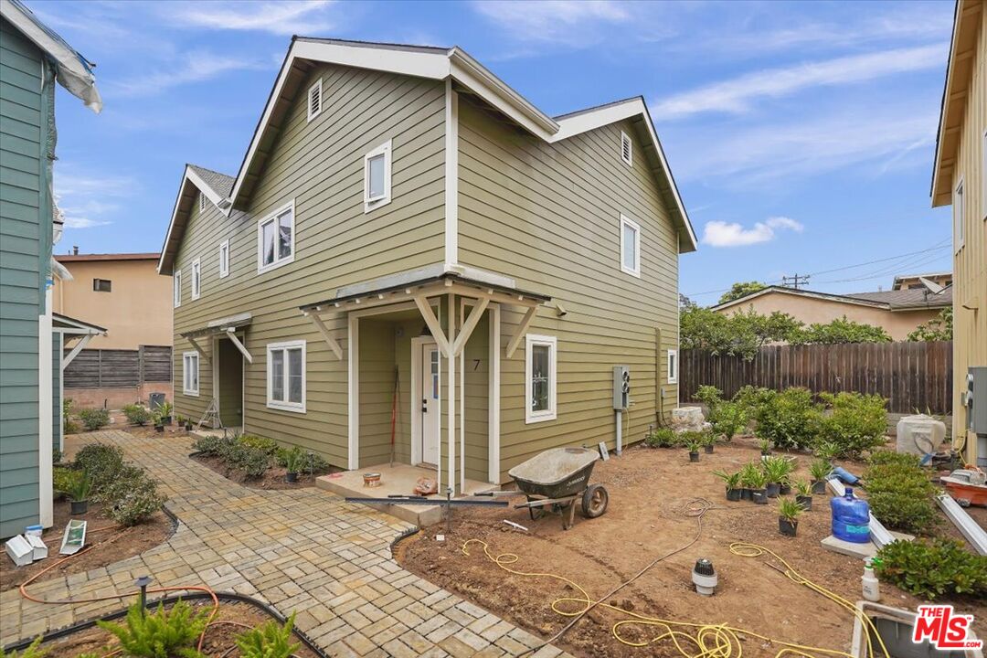 1317 Punta Gorda Street, Unit 11 Santa Barbara, CA 93103 - Photo 36 of 70