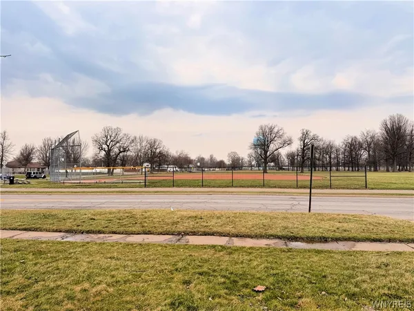 $245,000 | 302 Midland Avenue, Tonawanda, NY 14223