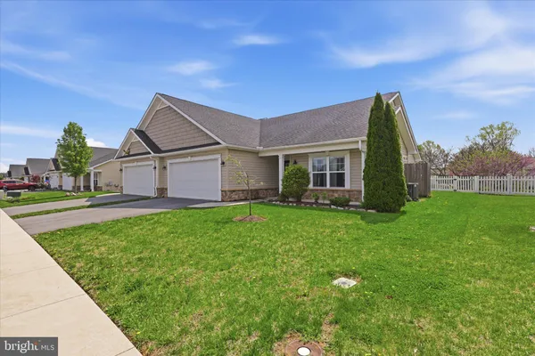 $335,000 | 75 Saffron Terrace, Falling Waters, WV 25419