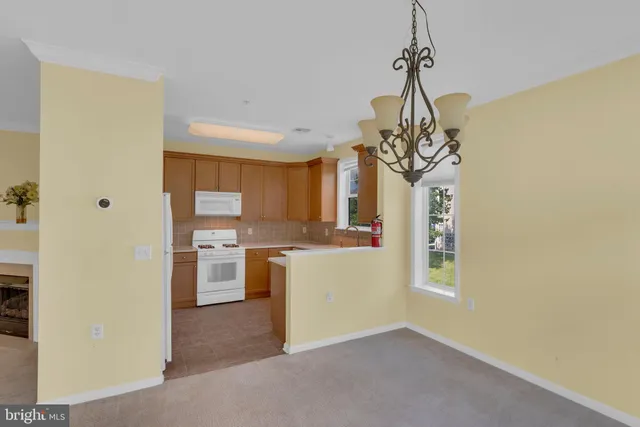 $290,000 | 222 Masterson Court, Ewing, NJ 08618