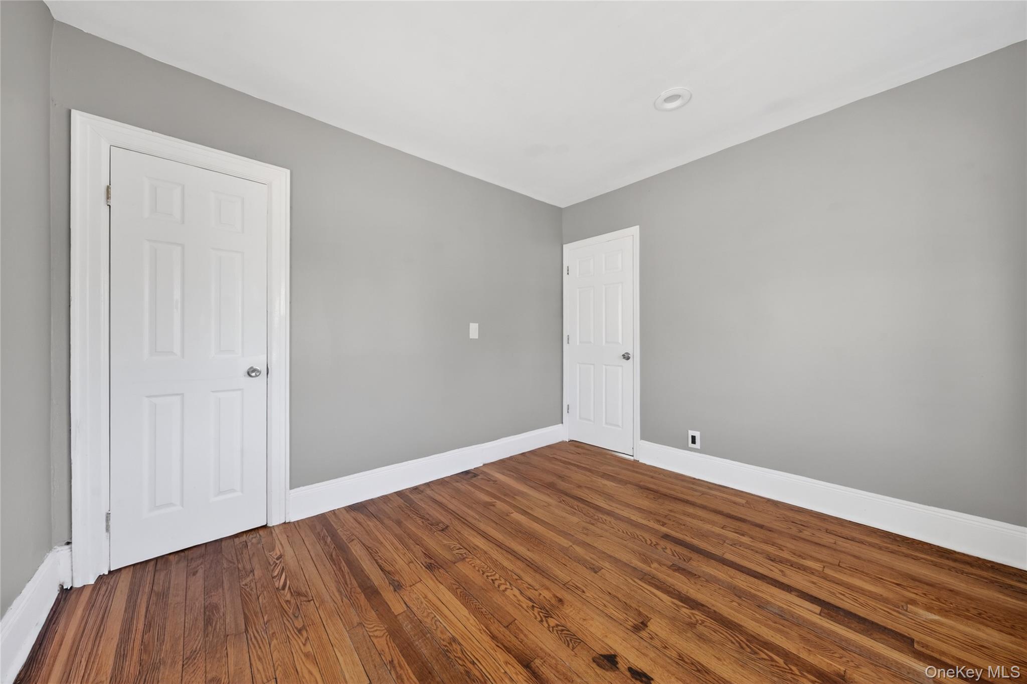 86 Remsen Avenue Hempstead, NY 11550 - Photo 8 of 27